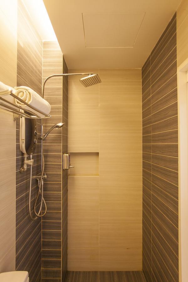 Orange Premier Hotel Wangsa Maju Куала Лумпур Екстериор снимка